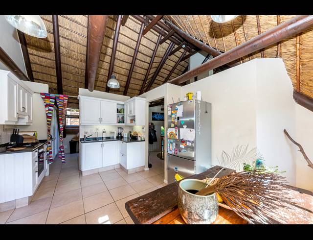 3 BEDROOM FREEHOLD TO LET IN THE MEADOWS